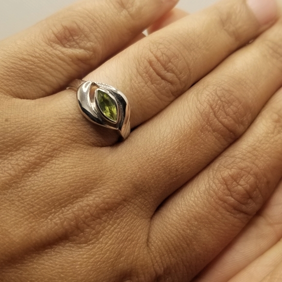“VIBES” 925 Sterling Silver Peridot Ring!! US: 6,7,8,9,10💚☘ - Picture 4 of 11